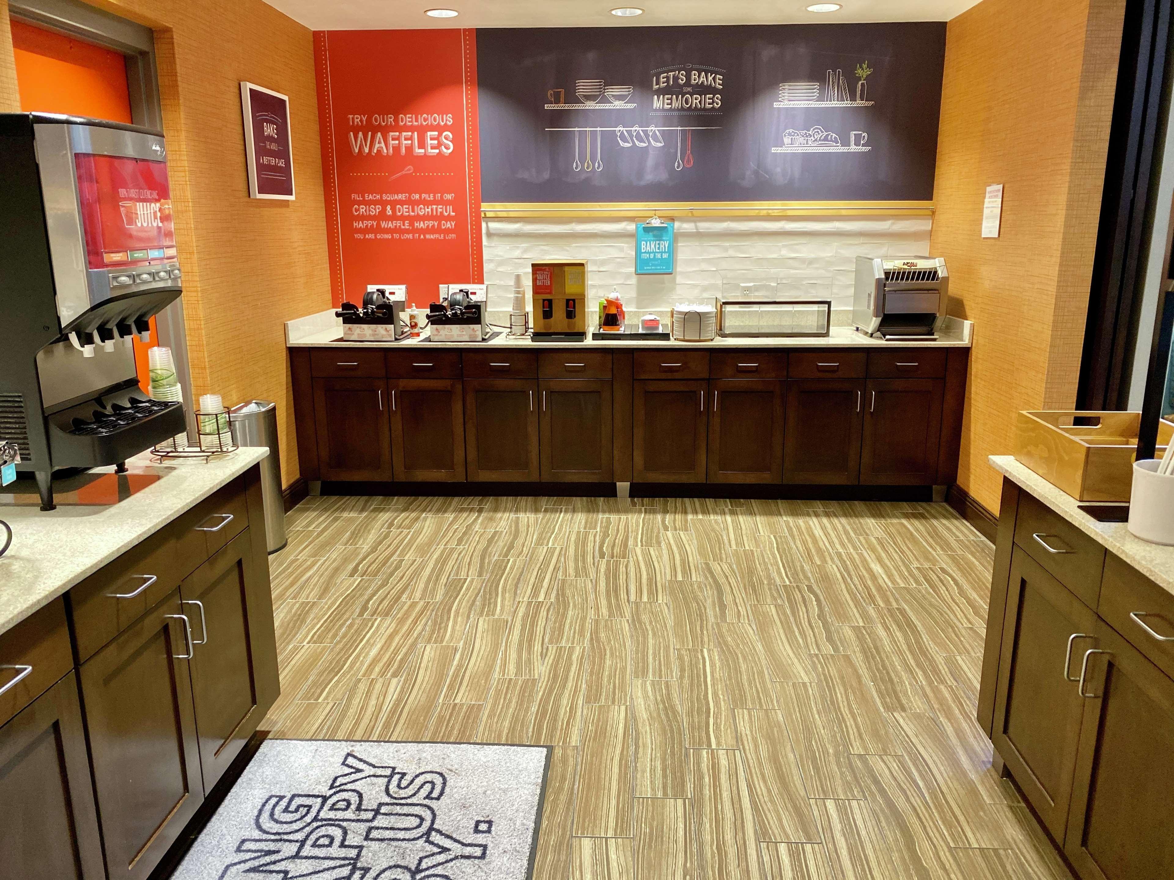 Hampton Inn & Suites - Deland Extérieur photo